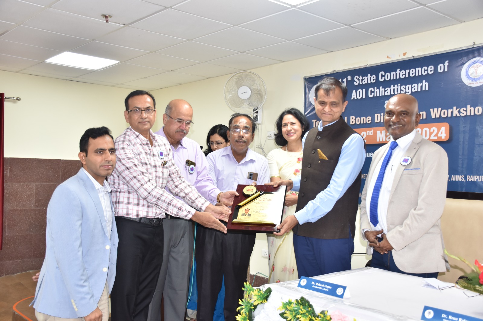 11वीं वार्षिक स्टेट ईएनटी कॉन्फ्रेंस रायपुर, सीजी और टेम्पोरल बोन कार्डवेरिक डिसेक्शन वर्कशॉप का ब्रोशर और फोटो